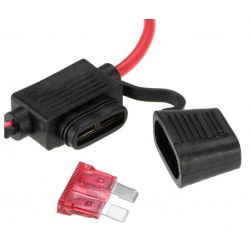 Fuse holder for flat fuse...